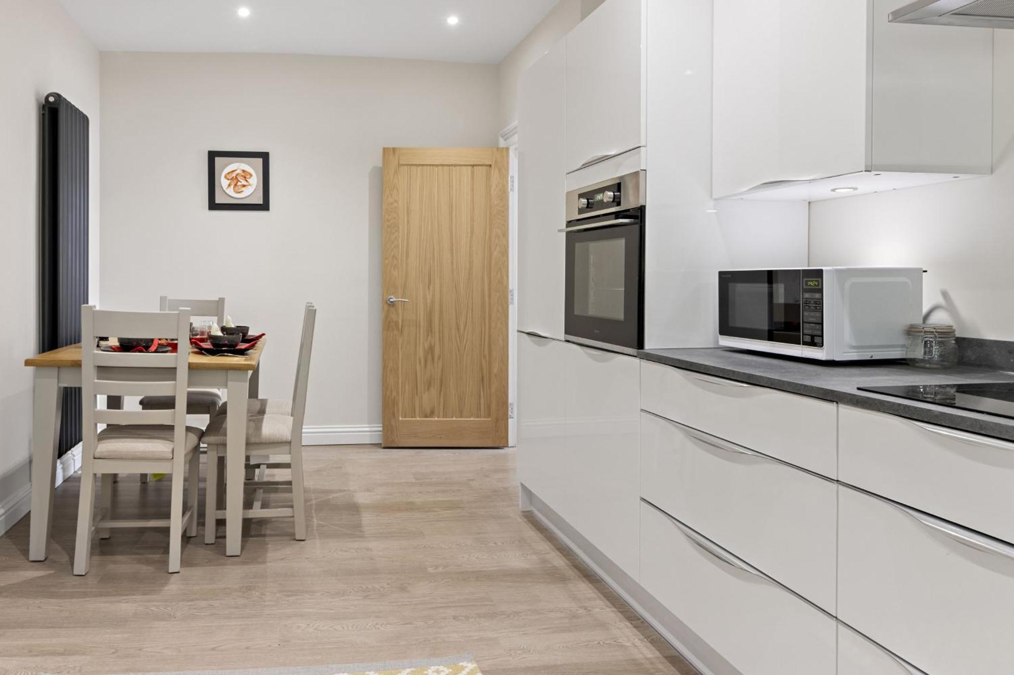 Bolton Plaice Villa Бриксам Екстериор снимка